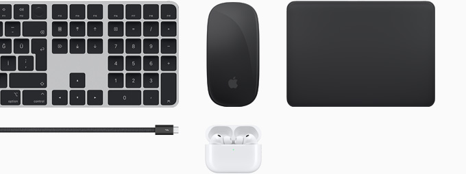 Magic Keyboard, Magic Mouse, Magic Track Pad, Thunderbolt 4 Pro kablosu ve AirPods Pro dahil aksesuar koleksiyonu.