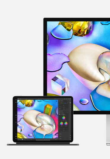 Un iPad y un monitor Studio Display muestran la misma ilustración.