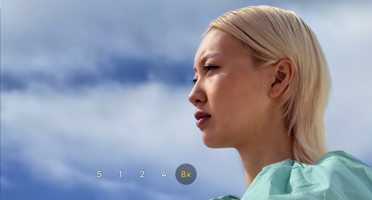 Aplikasi Kamera iPhone 17 Pro, zoom optik 0,5x, 1x, 2x, 4x, dan 8x, dengan 8x dipilih.